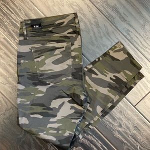 Express Camo Skinny Legging/Jeans